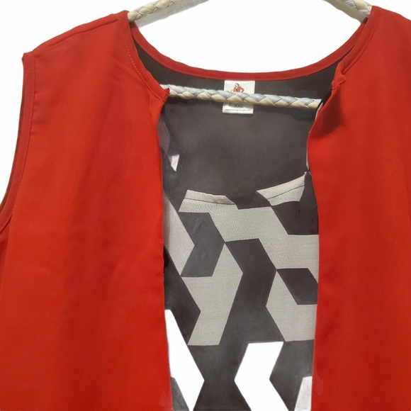 Red Dark and White Dress. Fits size 12. - Picture 3 of 11